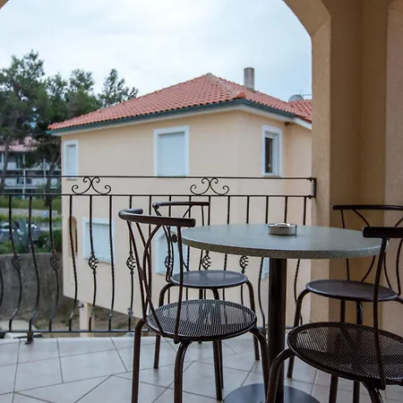 And Vitomir Apartment *