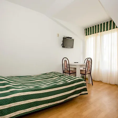 And Vitomir Apartment *
