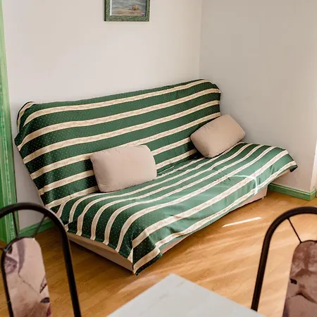 And Vitomir Apartment Lopar