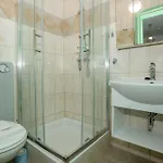 Appartement And Vitomir