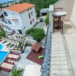 And Vitomir Appartement *