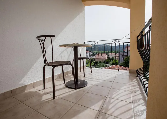 Appartement And Vitomir *
