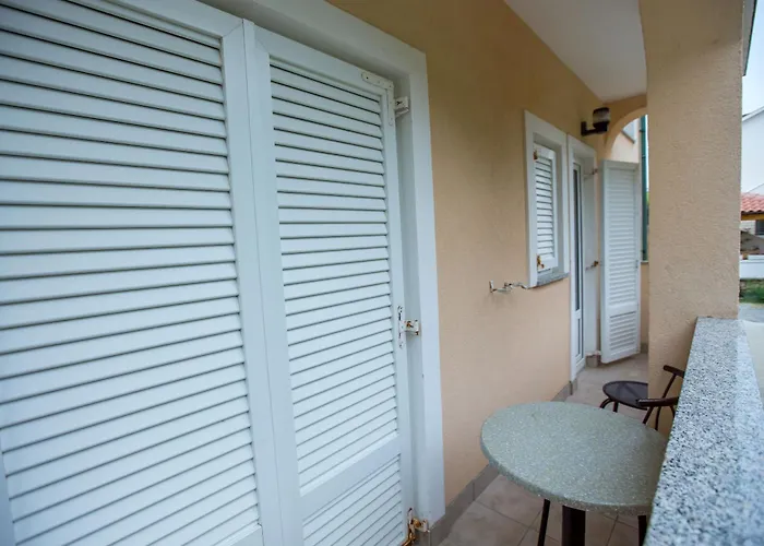 Appartement And Vitomir Lopar