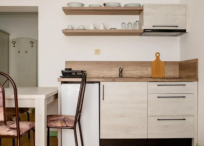 And Vitomir Appartement Lopar